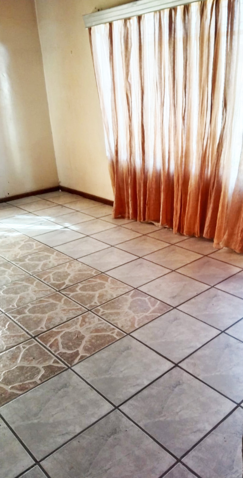 3 Bedroom Property for Sale in Theunissen Free State